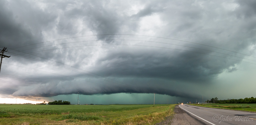 Great supercell just outside of Cosmos, MN.
