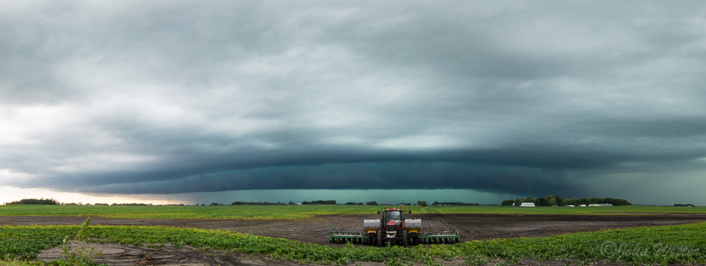 Just south of Hutchinson looking back to the west.